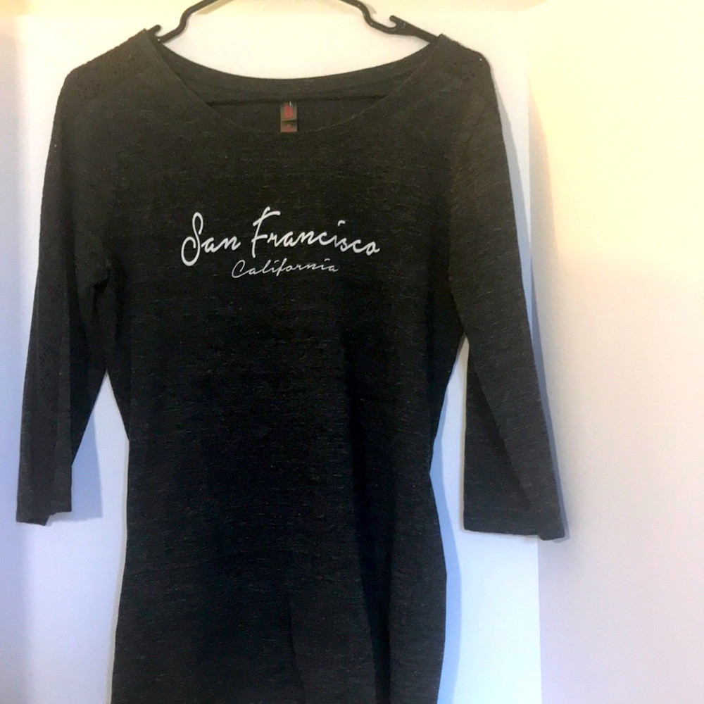 District Made top size M long sleeves San Francisco logo black lace graphic